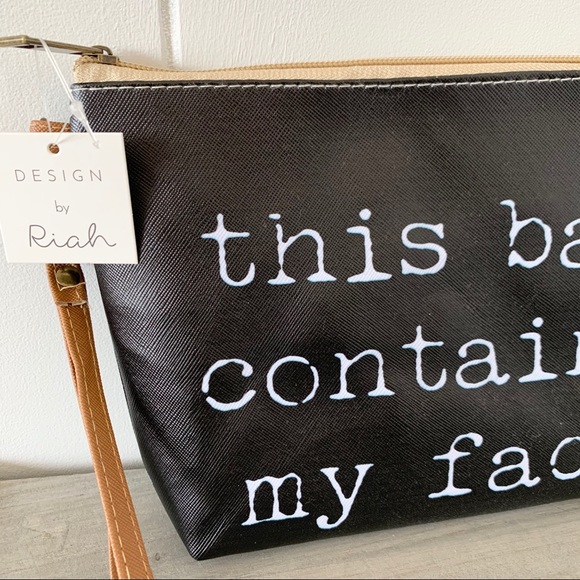 Makeup Bag Black With Strap Contains Face - Picture 2 of 4